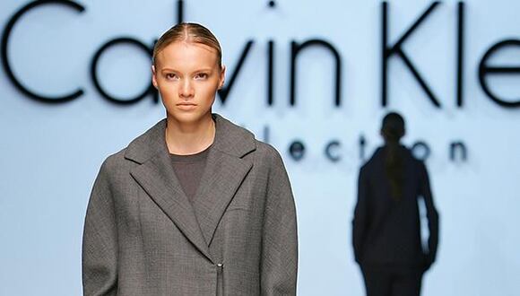 Modelo presentando colección de Calvin Klein. (Foto: iStock)