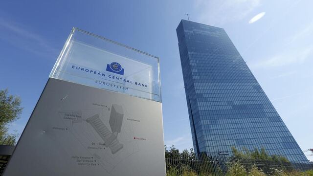 BCE advierte que capital europeo se va a Estados Unidos