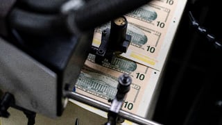 Dólar se encamina a su peor año desde 2017, pero aún no toca piso