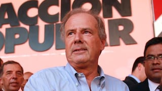 Secretario general de Acción Popular desmiente supuesta expulsión de Alfredo Barnechea