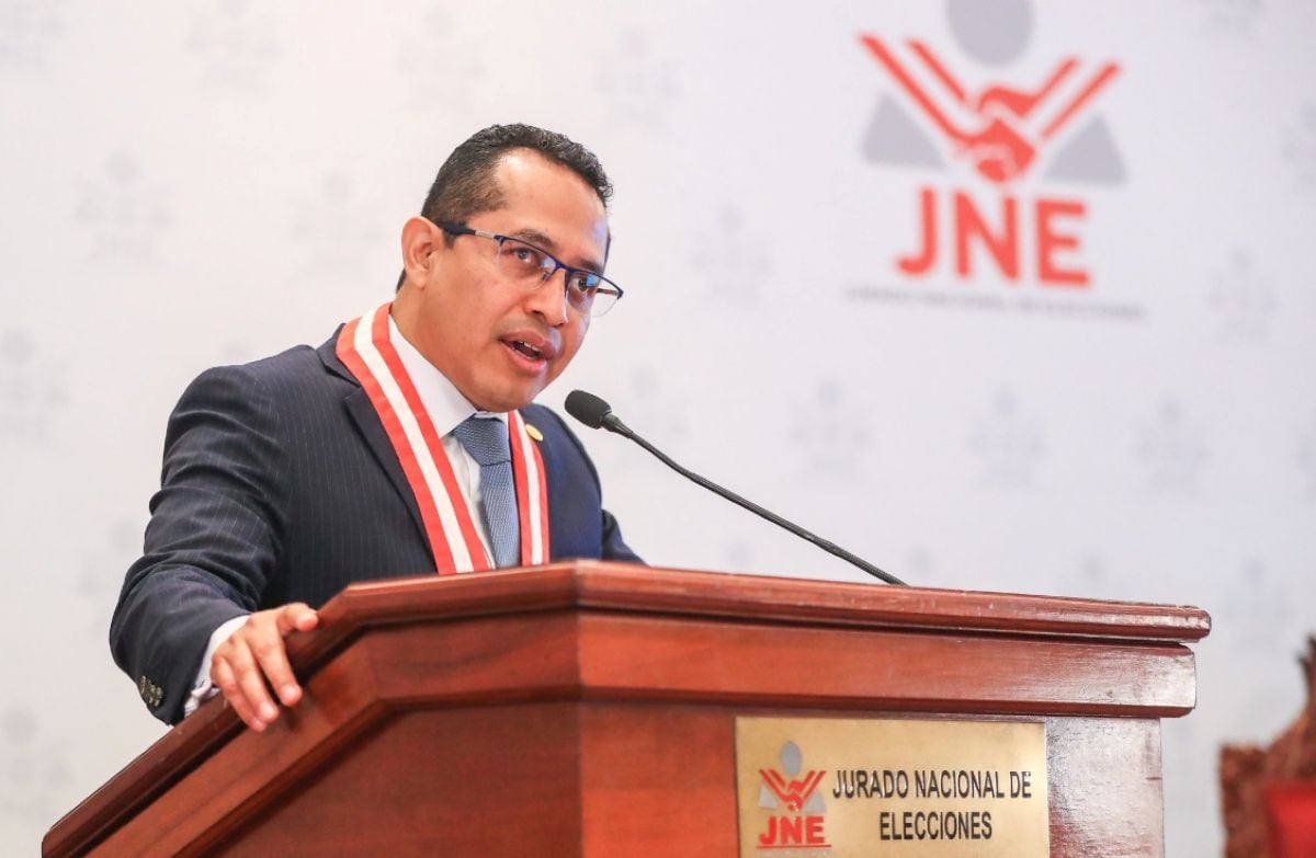 Roberto Burneo afirmó que las fallas logísticas no modificaron el resultado de la elección presidencial. Foto: Presidencia.