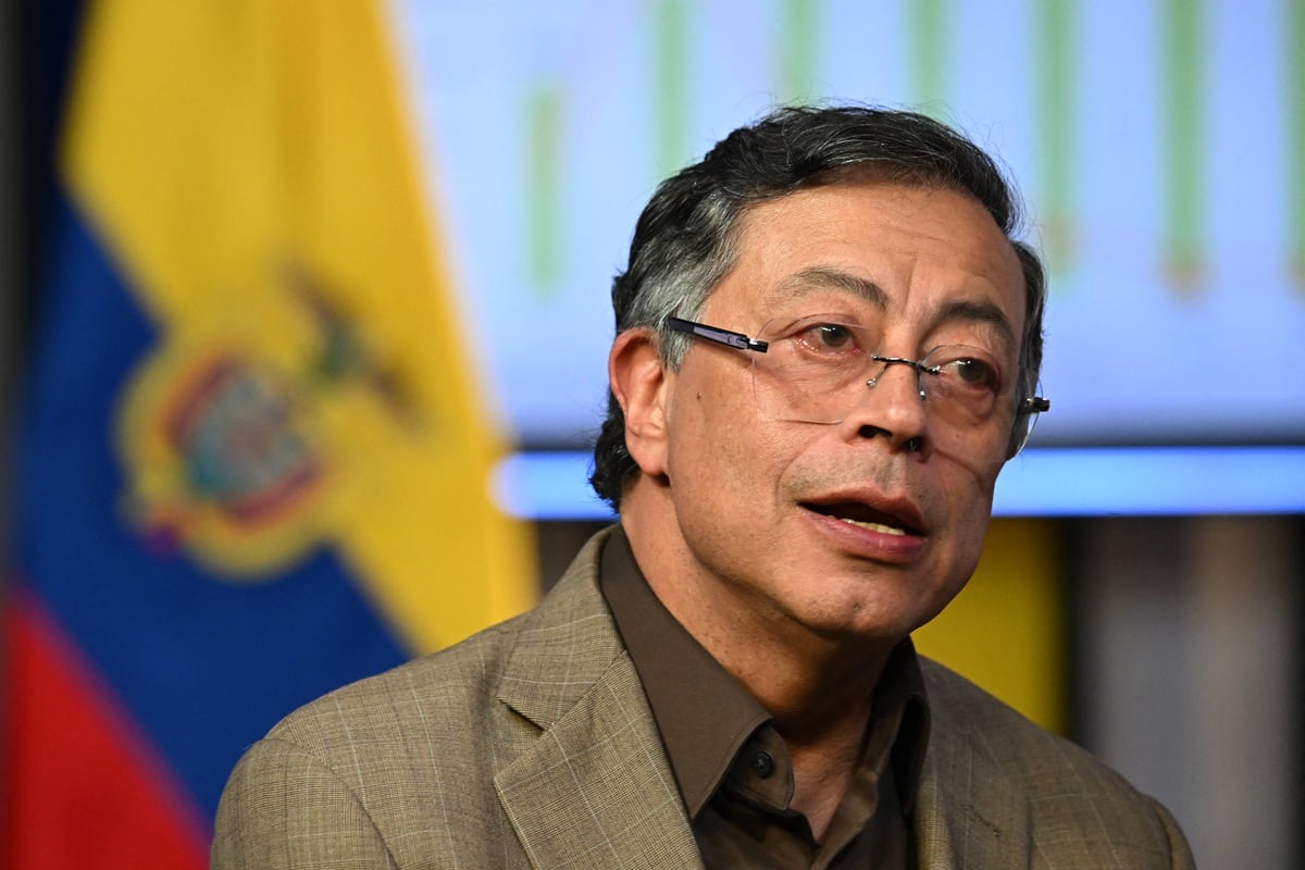 El presidente de Colombia, Gustavo Petro, habla durante una entrevista en la Casa de Nariño, Palacio Presidencial de Bogotá, el 4 de junio de 2026. (Raul ARBOLEDA / AFP)