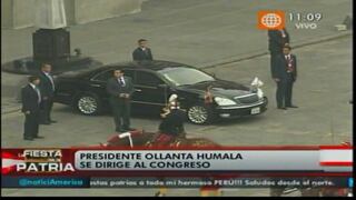 Ollanta Humala se dirige al Congreso para dar su mensaje presidencial