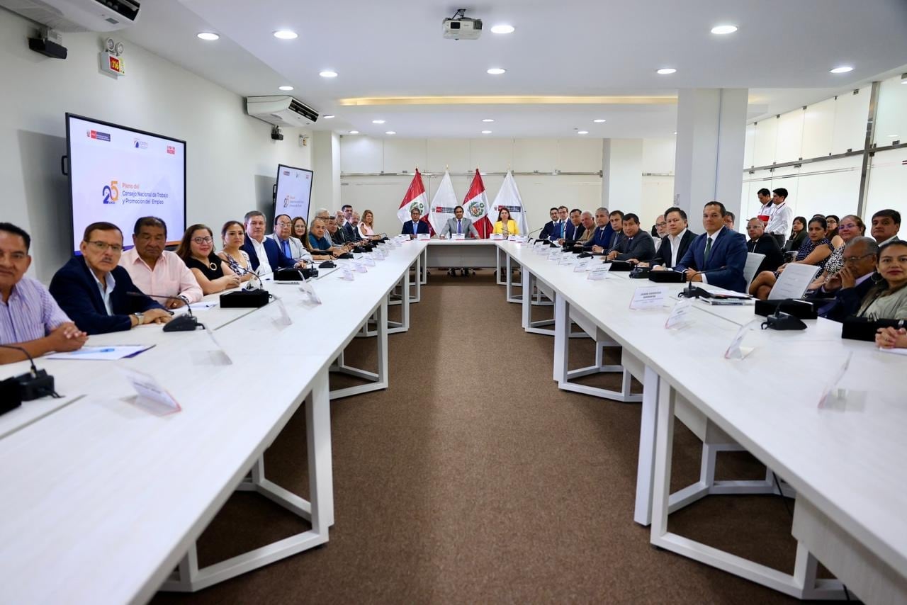 Ceremonia por el 25 aniversario de la reinstalación del Consejo Nacional de Trabajo y Promoción del Empleo. (CNTPE).
