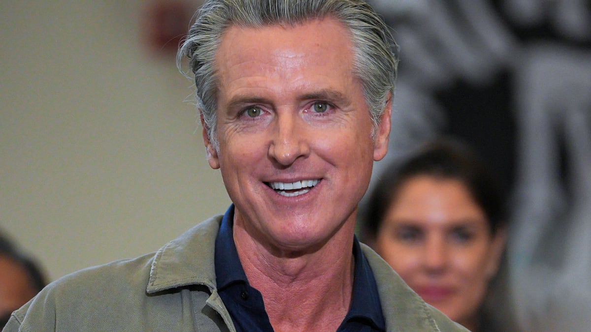 California tiene nuevas reglas para las etiquetas de los alimentos: Gavin Newsom firmó la ley con cambios que los consumidores deben saber