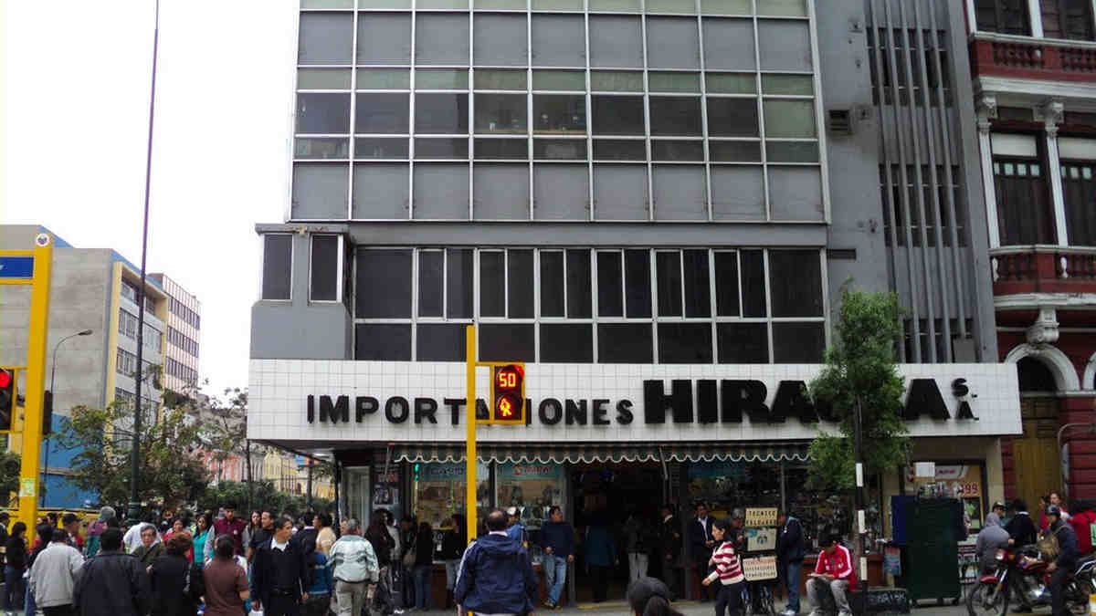 Su primer local de Hiraoka se ubicó en la avenida Abancay.