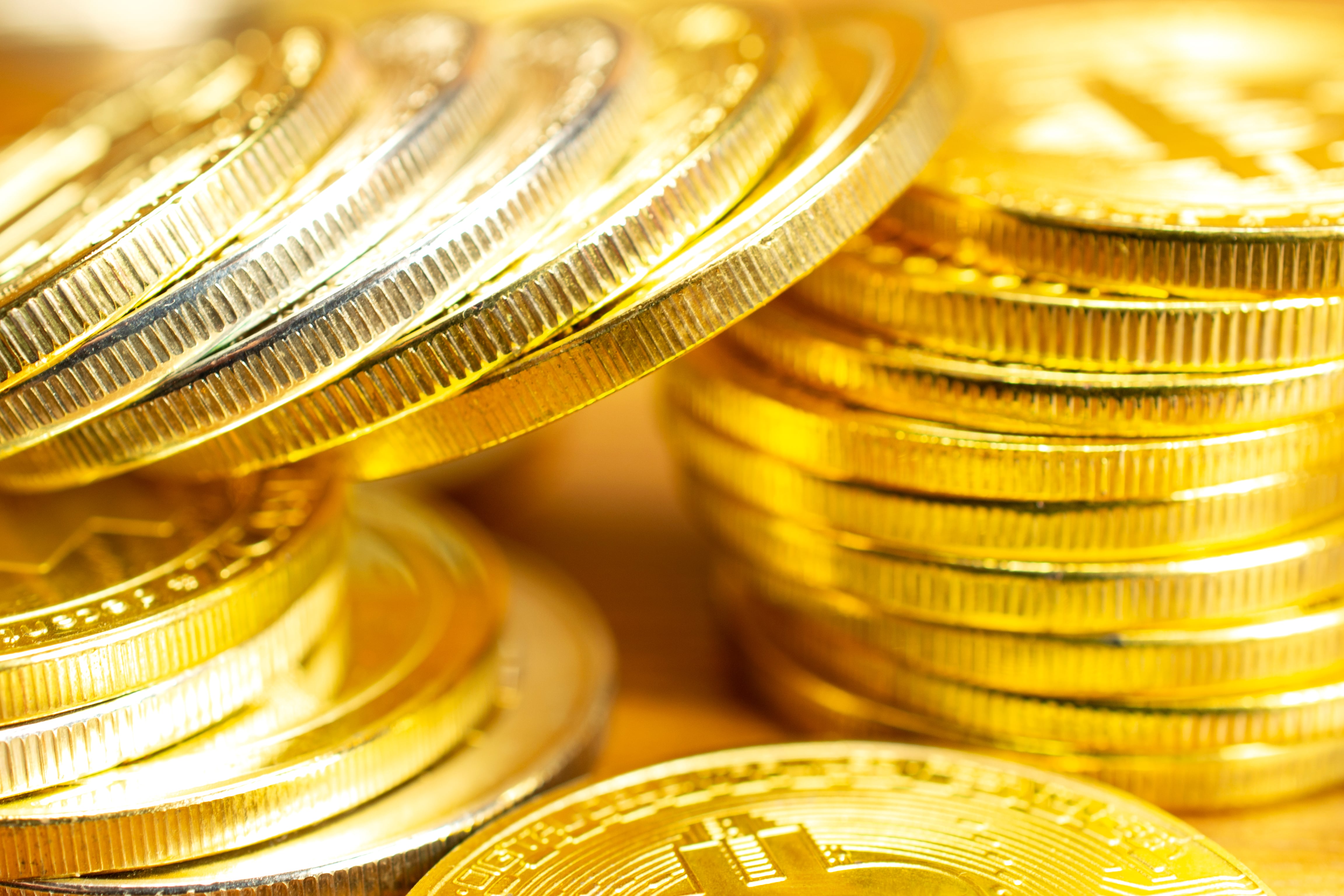 Esta ley aprobada en 2025 fija algunos detalles relacionados con las monedas de oro y los pagos (Foto: Magnific)