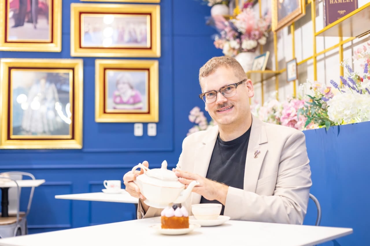 “Hoy hay mucho más afternoon tea en Lima”, asegura Kristopher Collins, dueño del espacio.