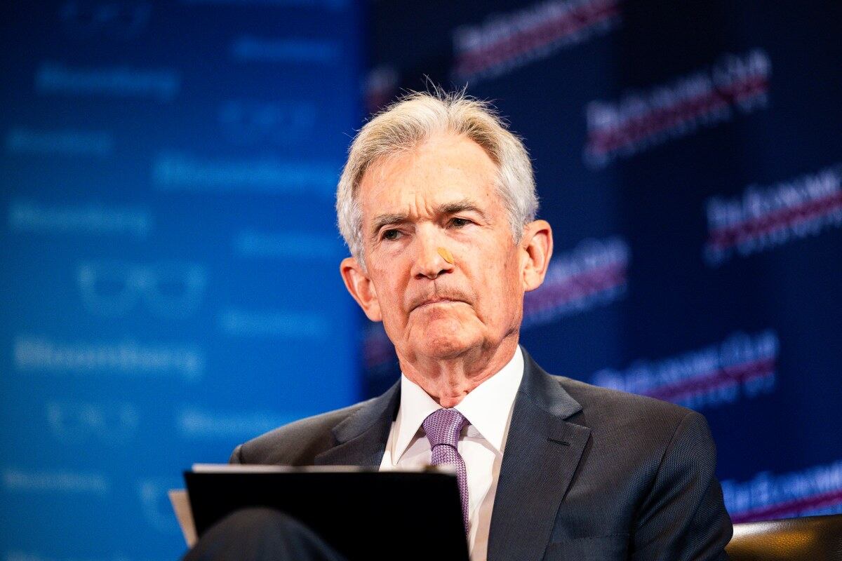 Jerome Powell, presidente de la Reserva Federal de Estados Unidos, durante un evento del Club Económico de Washington en Washington, DC, EE.UU., el lunes 15 de julio de 2024. Powell dijo que las últimas tres lecturas de inflación han aumentado la confianza, y la economía ha tenido un desempeño "notablemente bueno".
