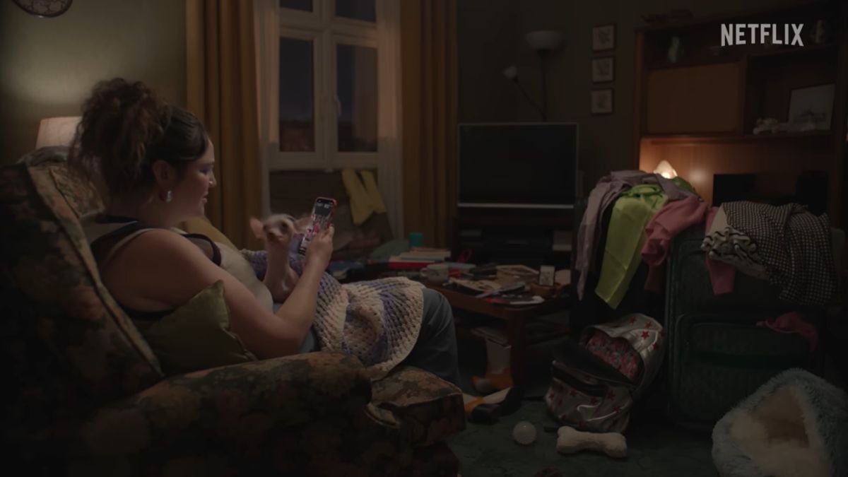 En "Too much", cuando Jessica se mudó a un apartamento en Londres (Foto: Netflix)