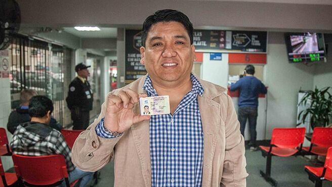 Para solicitar el brevete se debe cumplir con el requisito de ser mayor de 18 años o mayor de 16 años, siempre que sea casado o tenga un título oficial. Foto: Difusión.