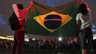 Moody's podría remover panorama "positivo" de Brasil por débil expansión