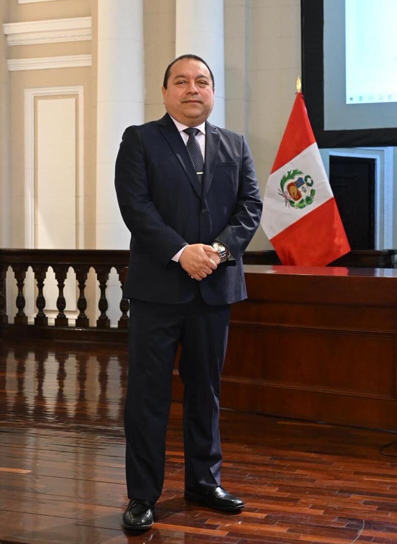 Jefe de la Sunat, Víctor Mejía Ninacóndor.