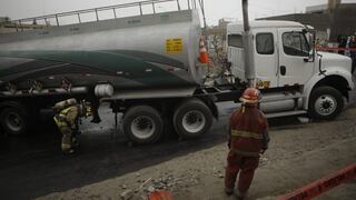 Osinergmin: choque de cisterna con rieles del tren provocaron derrame petróleo en Cercado de Lima