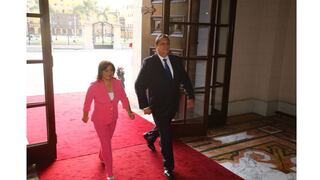 Gobierno y oposición se reúnen en Palacio para tratar asunto de espionaje chileno