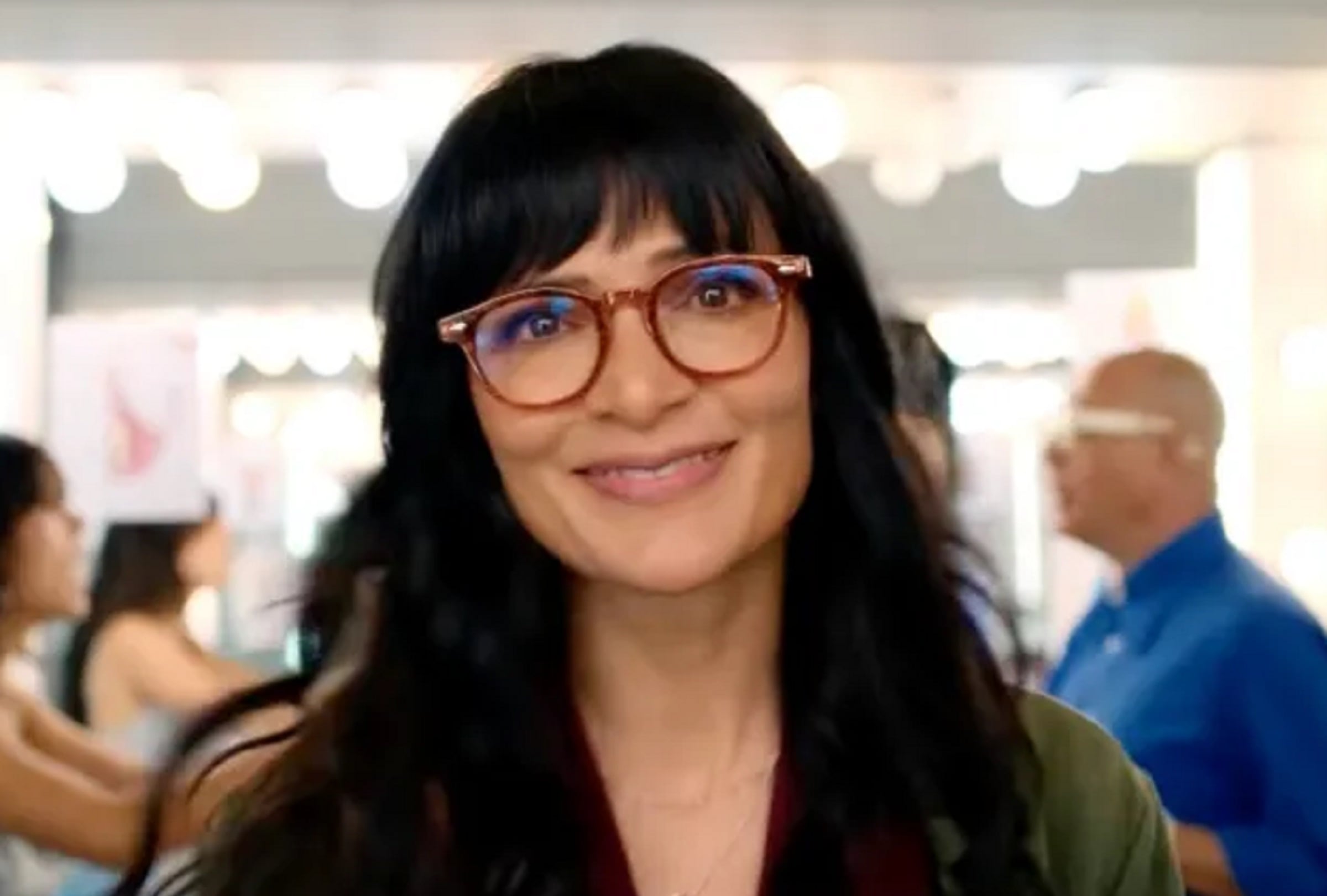 Betty (Ana María Orozco) decide enfocarse en buscar su felicidad en "Betty, la fea: más fea que nunca", la nueva temporada de la serie colombiana (Foto: Amazon Prime Video)