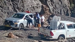 Cusco: vehículos quedan atrapados tras deslizamiento de lodo en vía alterna a Machu Picchu
