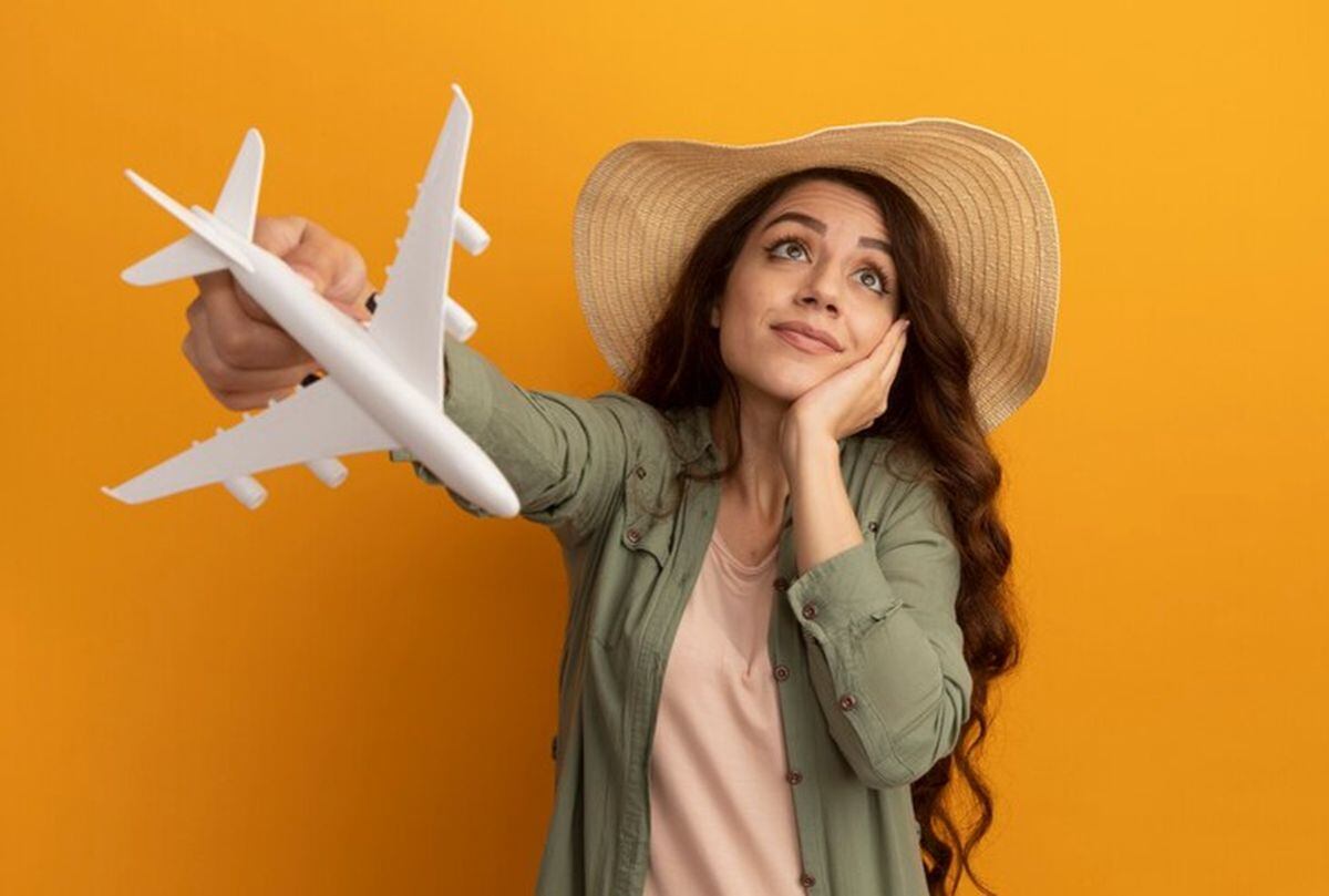 Si tienes unos cuantos ahorros y quieres viajar, hay países en los que puedes gastar menos que otros (Foto: Freepik)