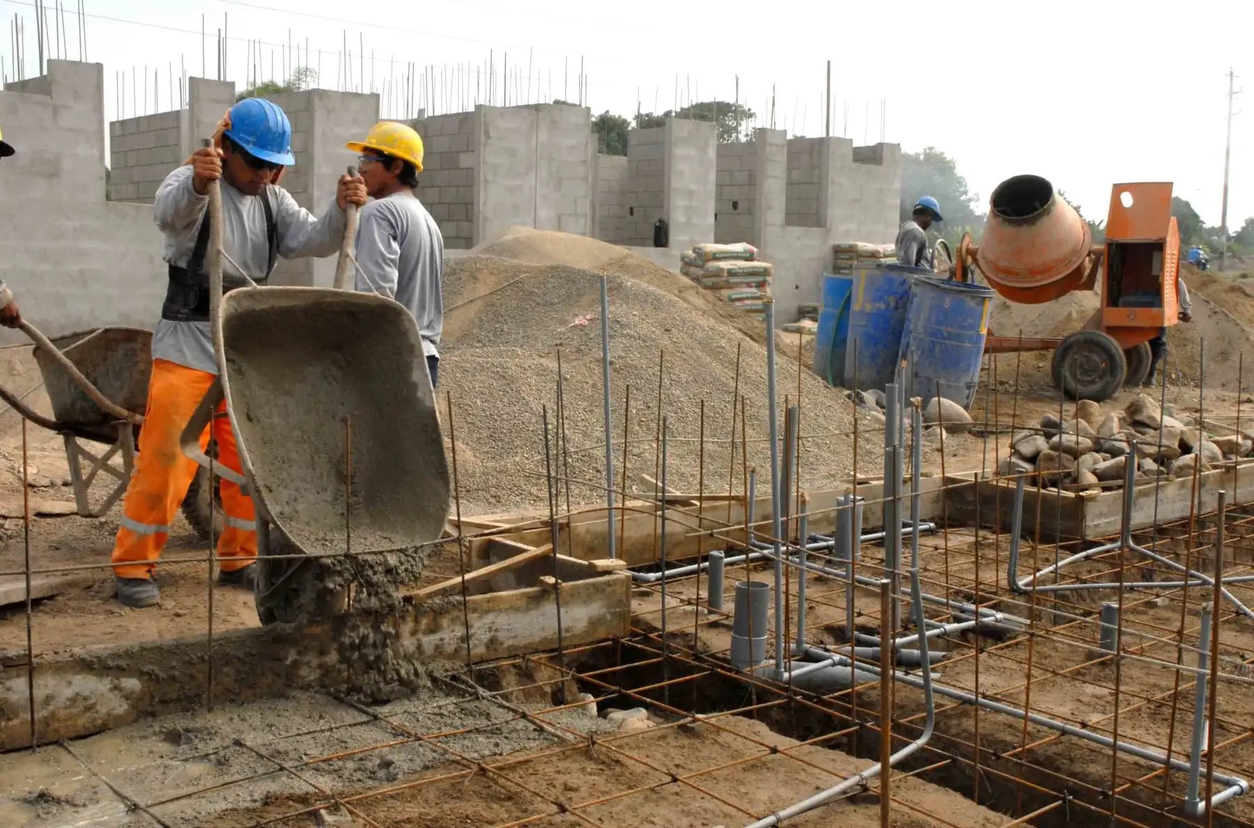 ¿Por qué el empleo en construcción ha venido a la baja? (Foto: Andina)