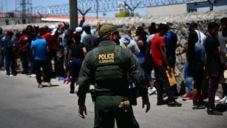 Biden restringe el acceso al asilo en frontera con México al expirar el Título 42