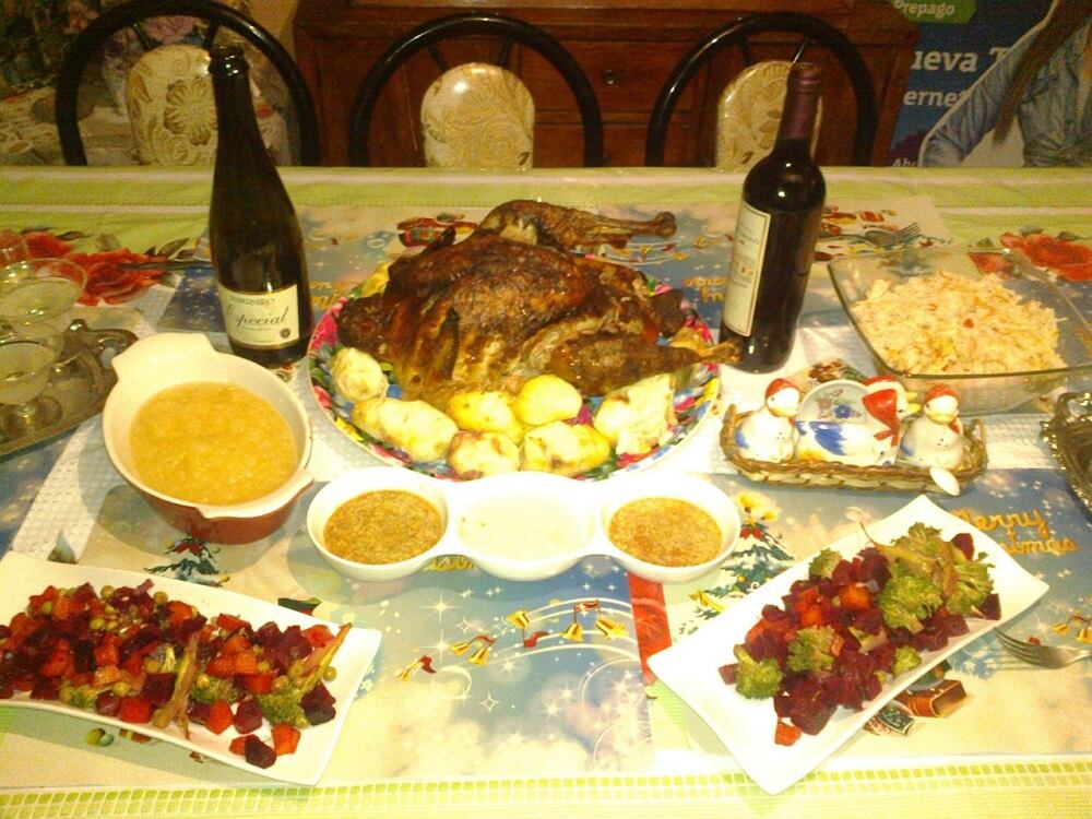 Comidas de Navidad y de año nuevo: pacientes con hipertensión y diabetes deben ser más cuidadosos con lo que ingieren. Foto: difusión.