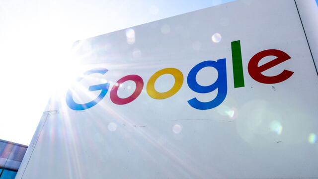 Google amenaza con suspender aplicaciones de 10 compañías en la India por impago