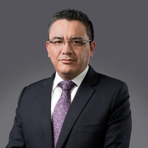 Juan José Santiváñez Antúnez.