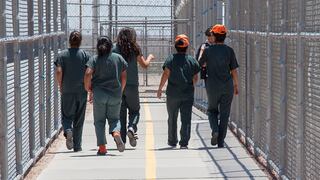 ¿Por qué Estados Unidos no concretó la deportación de varios inmigrantes y los puso en libertad?