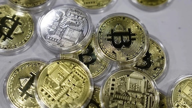 El jefe de la Sunat, Javier Franco, señaló que la administración podría implementar controles a las criptomonedas de manera inmediata si en los próximos meses se aprueba el marco legal. (Imagen: EFE)