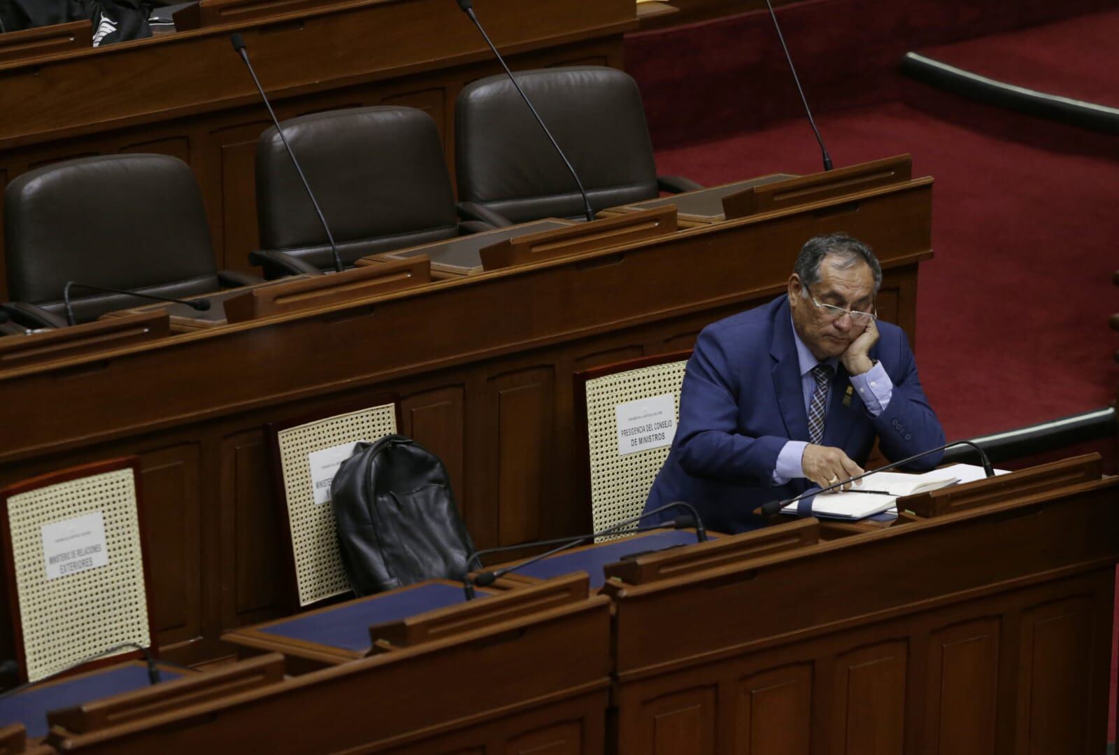 Oscar Vera, titular del Minem, respondió al pliego interpelatorio de 56 preguntas del congreso. (Foto: César Bueno @photo.gec)