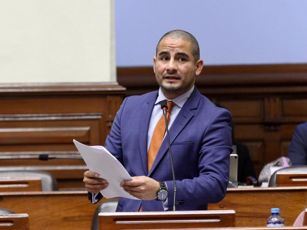 Arturo Alegría se pronunció por la situación del premier Gustavo Adrianzén. (Foto: Congreso).