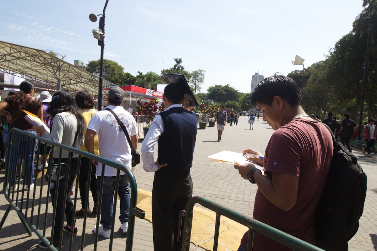 7 de cada 10 jóvenes trabaja en una actividad para la que no estudió, según el ministro Daniel Maurate. Foto: GEC