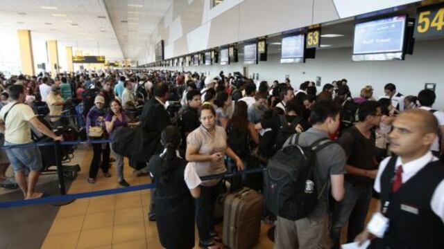 LAP cobrará a pasajeros en transferencia en el aeropuerto Jorge Chávez
