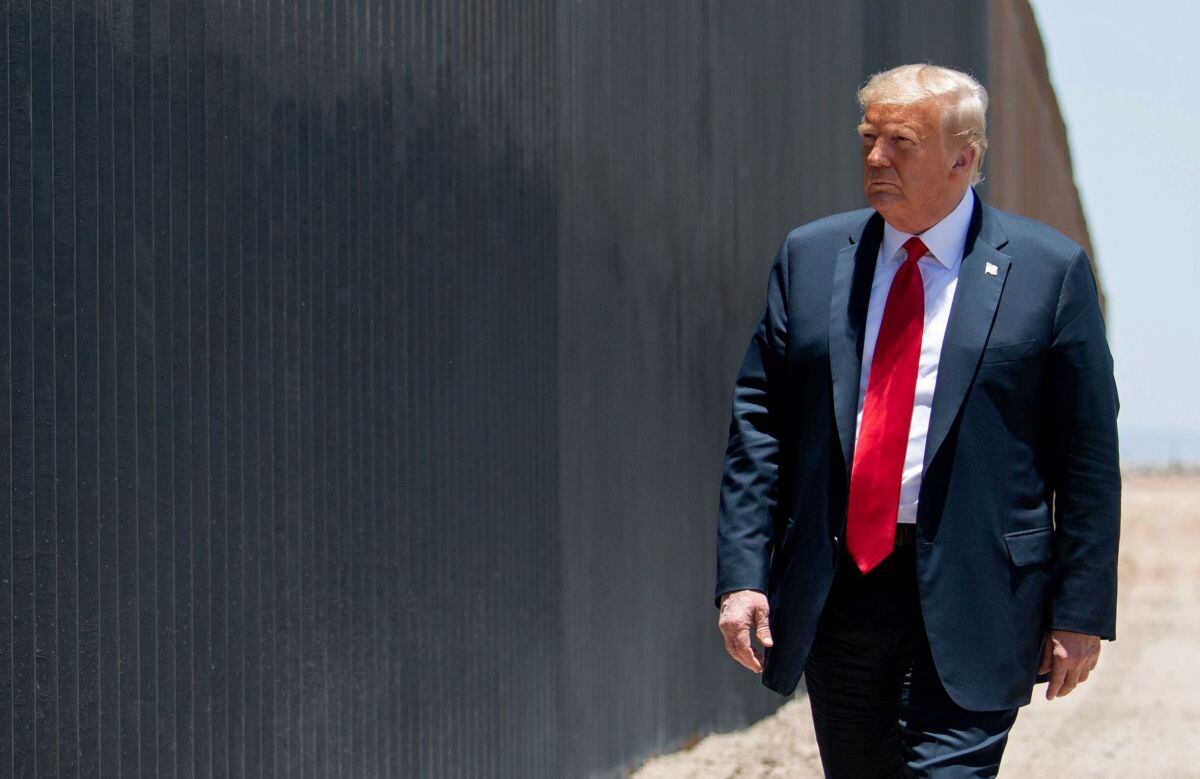 US President Donald Trump participates in a ceremony commemorating the 200th mile of border wall at the international border with Mexico in San Luis, Arizona, June 23, 2020. (AFP/SAUL LOEB).