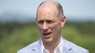 Fed está en riesgo de “camino dorado” si no recorta pronto, afirma alto funcionario