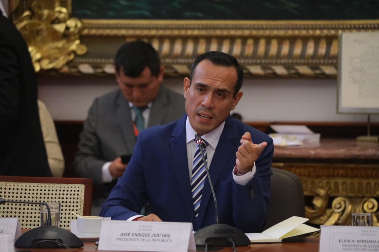 El presidente José Jerí acude a la Comisión de Fiscalización del Congreso, para dar sus descargos, tras revelarse reuniones fuera de agenda con un empresario chino. Fotos: Antonio Melgarejo/ @photo.gec