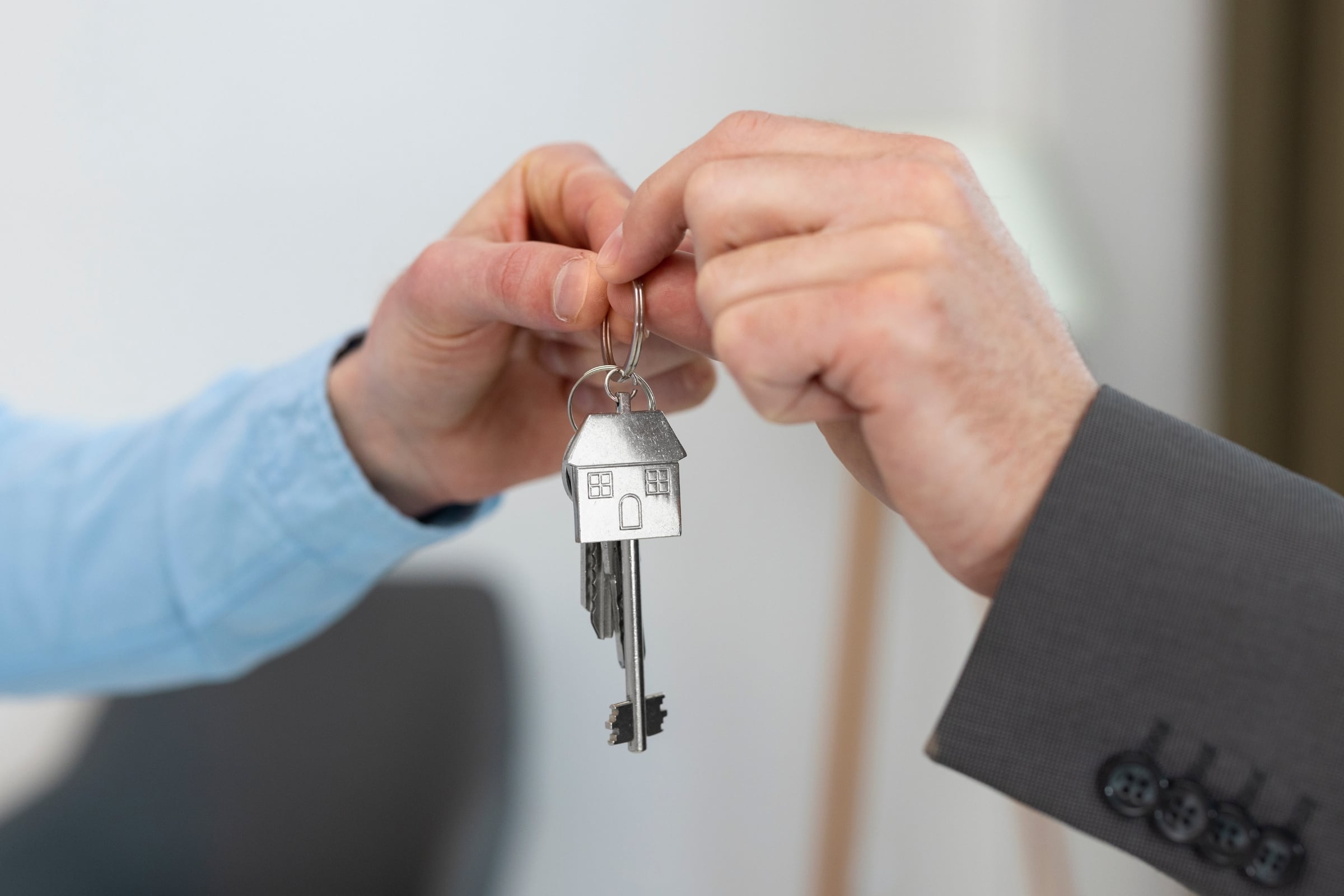 Uno de los más grandes sueños de cualquier persona es comprar una casa, pero en Estados Unidos es muy costoso lograrlo (Foto: Freepik)