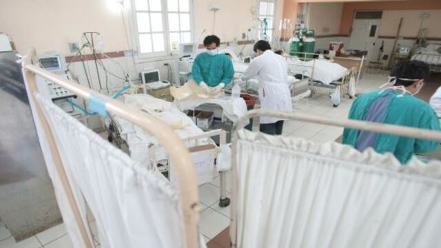 Perú y Bolivia rezagados en servicios de salud en la región andina, según la OIT