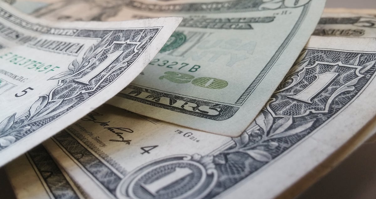 El índice del dólar de Bloomberg subió más del 5.7% en el período de abril a junio, su mejor trimestre desde el 2016, y ha seguido avanzando desde entonces.