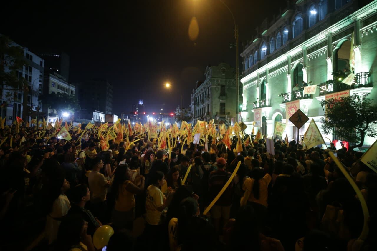 Jorge Nieto cerró en el Paseo Colón. Foto: GEC