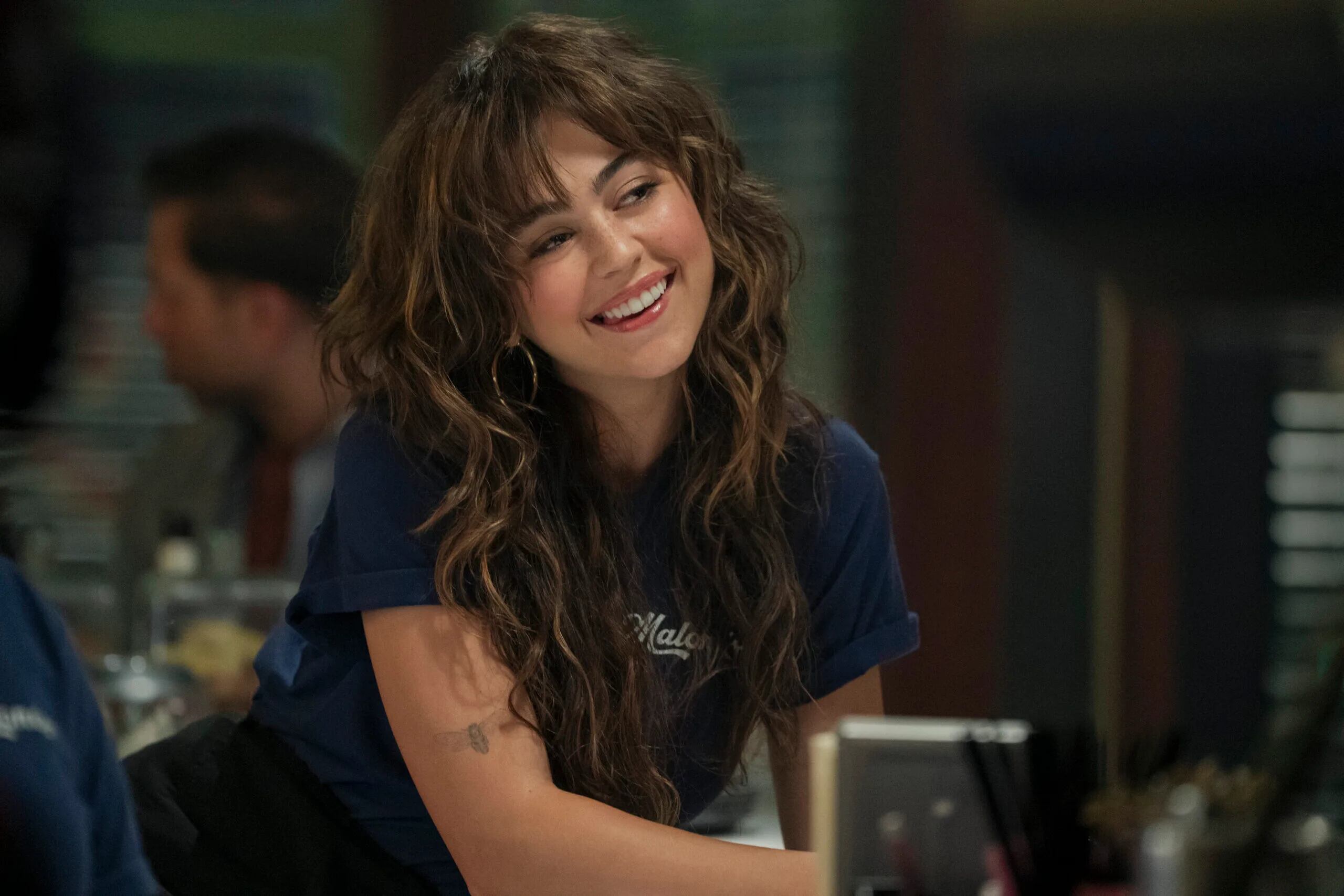 Mika Abdalla como Allie Hayes en la serie "Off Campus" (Foto: Amazon MGM Studios)