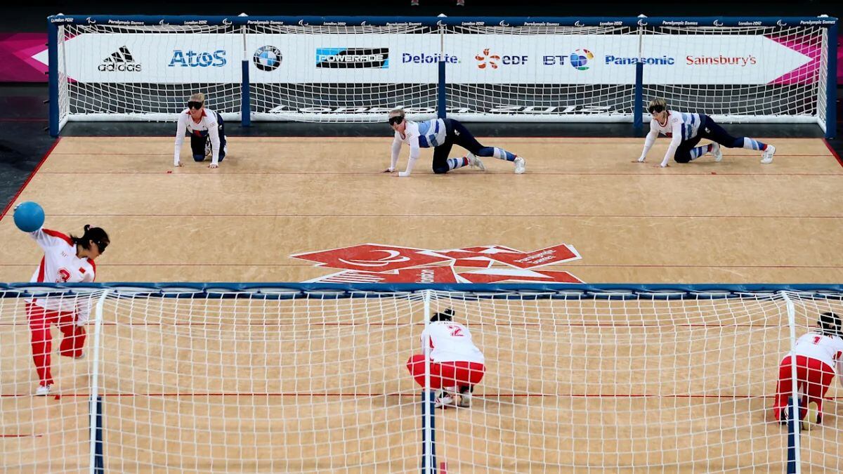 El ‘Goalball’ o gólbol es exclusivamente un deporte paralímpico a diferencia de otras disciplinas que son adaptaciones de deportes olímpicos, sin embargo tiene una esencia o sentido del juego que lo hermana al fútbol y balonmano. (Foto: Getty Images)