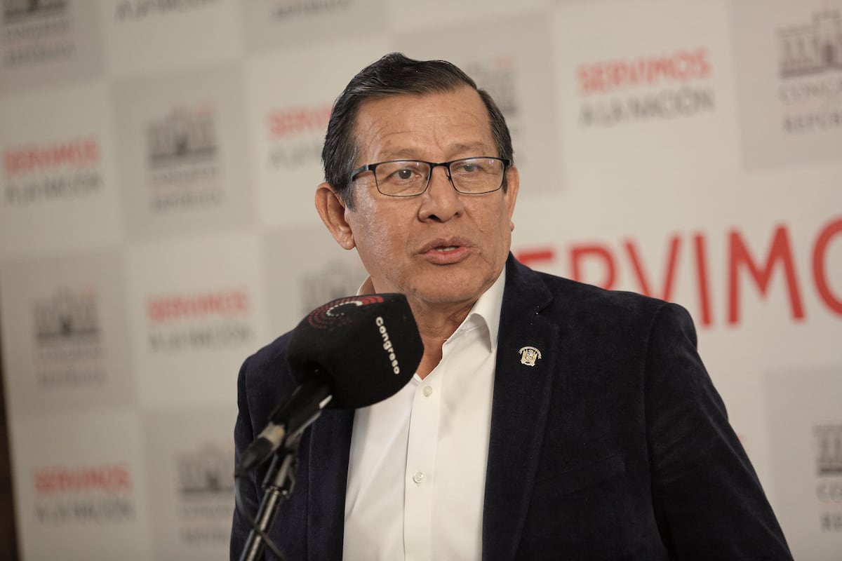 El representante de Alianza para el Progreso Eduardo Salhuana. habría sido seleccionado por el Bloque Democrático para presentarse como candidato a la presidencia del Congreso. Foto: GEC