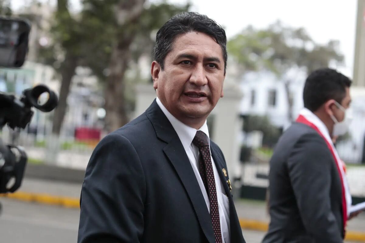 Interpol retira orden internacional de captura contra Vladimir Cerrón
