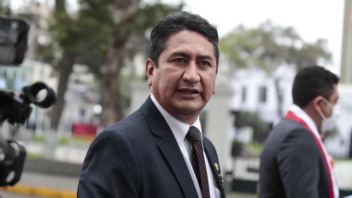 Interpol retira orden internacional de captura contra Vladimir Cerrón