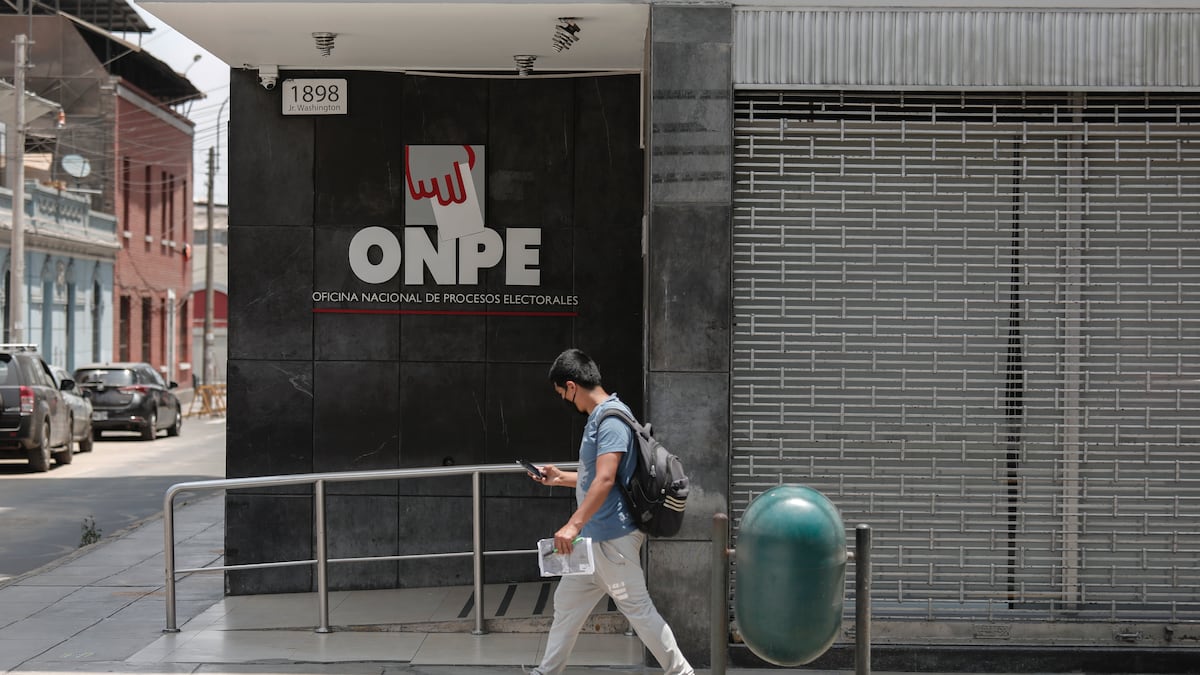 Onpe multa a Renovación Popular con S/198 mil por mal uso de financiamiento público