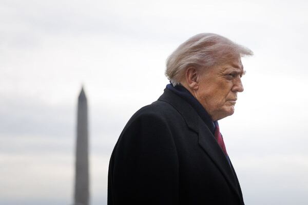 Durante semanas, Donald Trump ha advertido que estaba listo para ampliar la campaña militar mediante ataques contra objetivos en tierra.