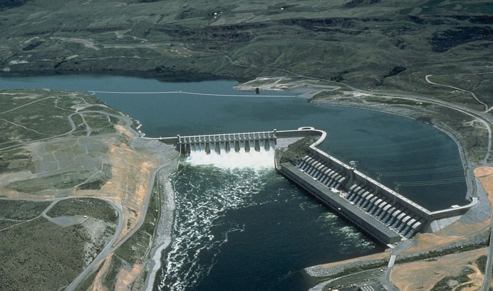 El proyecto Pampas Verdes plantea el represamiento de los ríos Caracha y Urubamba, en Ayacucho, como eje central de su sistema de embalses y trasvase de agua. Foto: Andina.