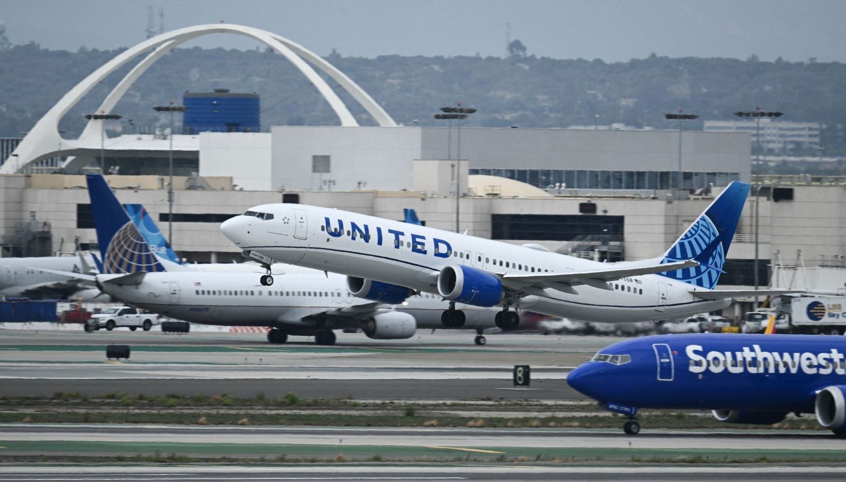 Las mejores aerolíneas del mundo según los viajeros se basan en aspectos como puntualidad, flota nueva, seguridad y más (Foto: Patrick T. Fallon / AFP)