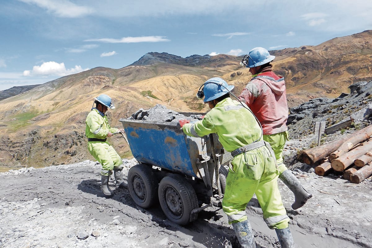 La experiencia en operaciones de gran escala marca una diferencia salarial en cargos clave de la minería peruana. Foto: Andina